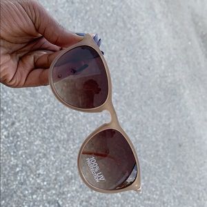 Reitmans Accessories - Sun glasses Reitmans Accessories - Sun glasses